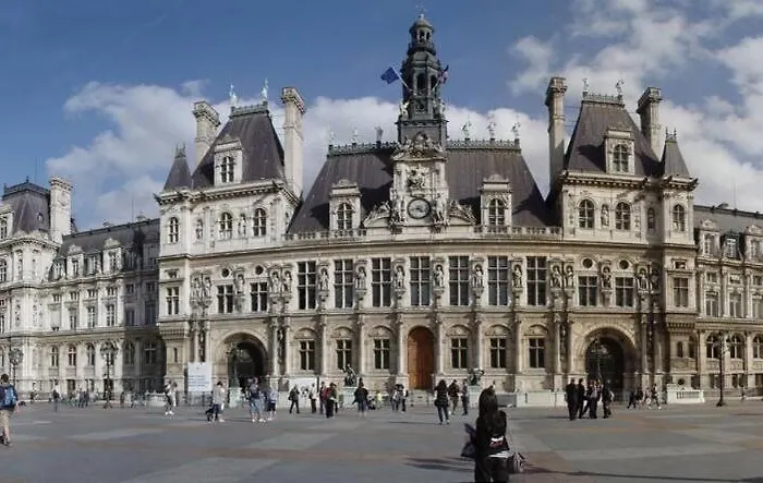 Apartment Dans Le Marais Avec Terrasse