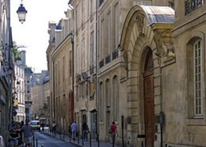 Apartment Dans Le Marais Avec Terrasse Paris
